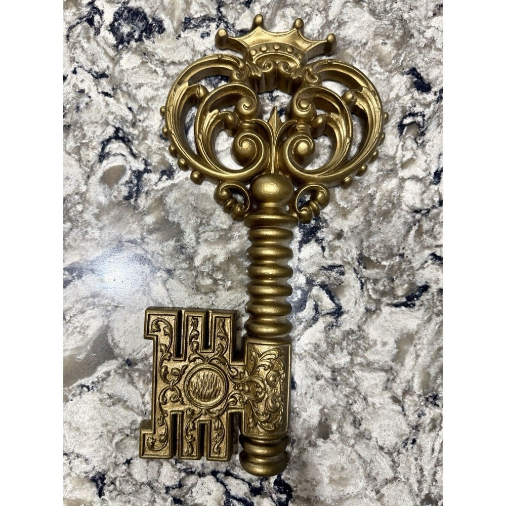 Vintage Gold Key Wall Decor Fleur De Lis Gold Color Elaborate 70s Glam Regency